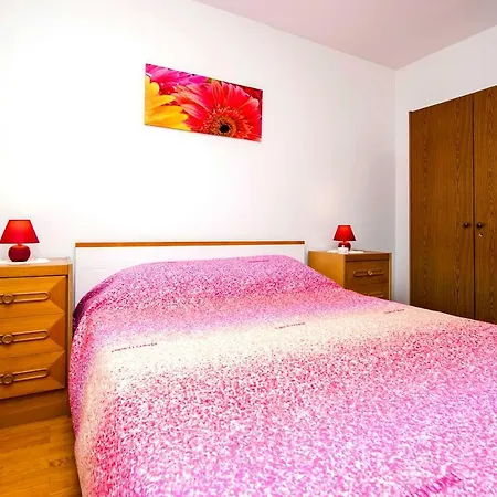Isabella Apartment *