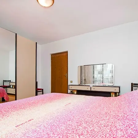 Apartment Isabella *