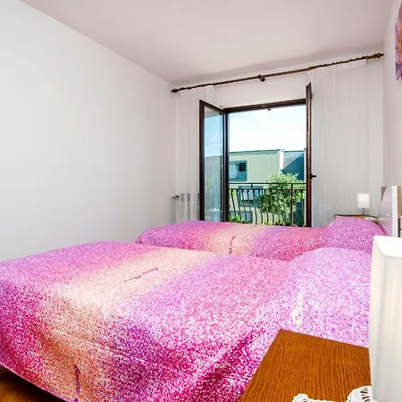 Isabella Apartment