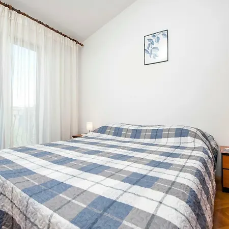 Apartment Isabella *