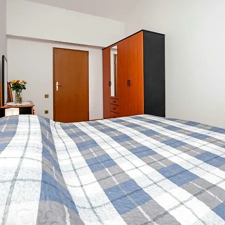 Isabella Apartment *